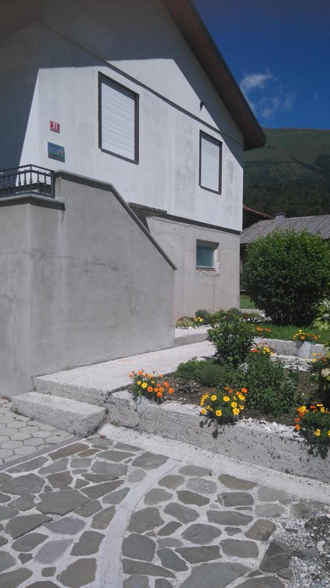 Apartment Losc - Podbela Breginj エクステリア 写真